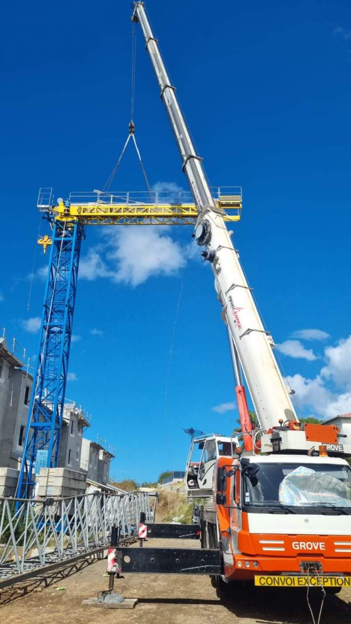 Assemblage d’une grue à tour