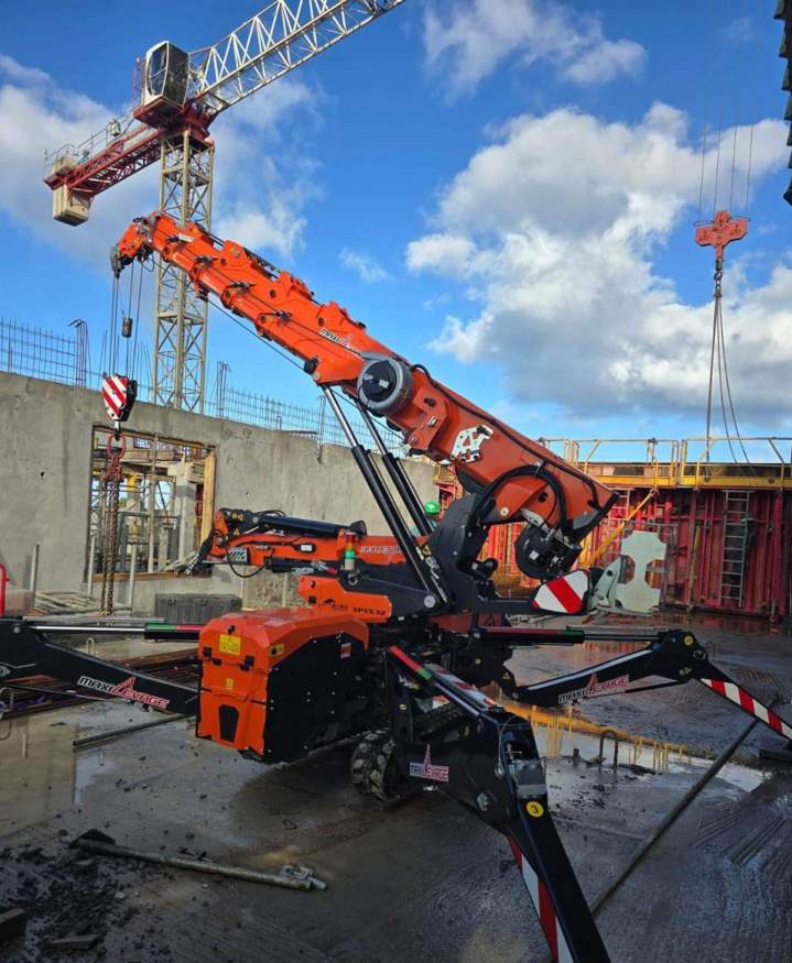 Levage et manutention d’éléments de construction en espace restreint