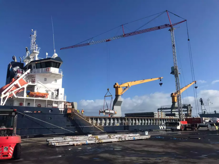 Operation de manutention portuaire