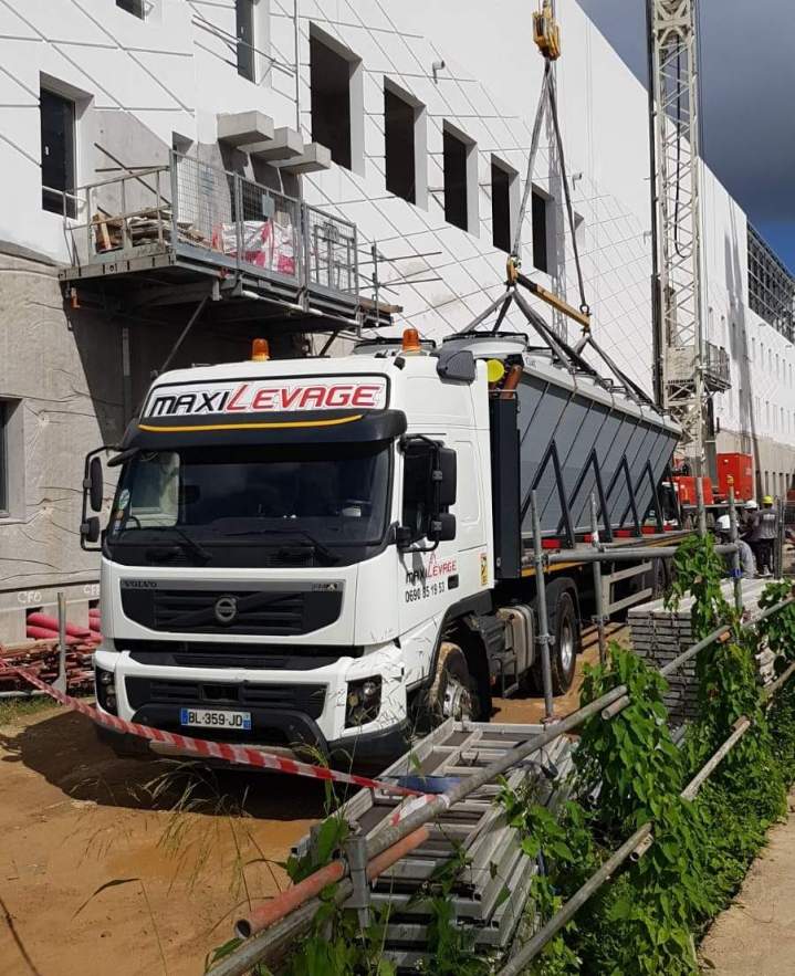 Transport et levage d'un groupe d'eau glacée