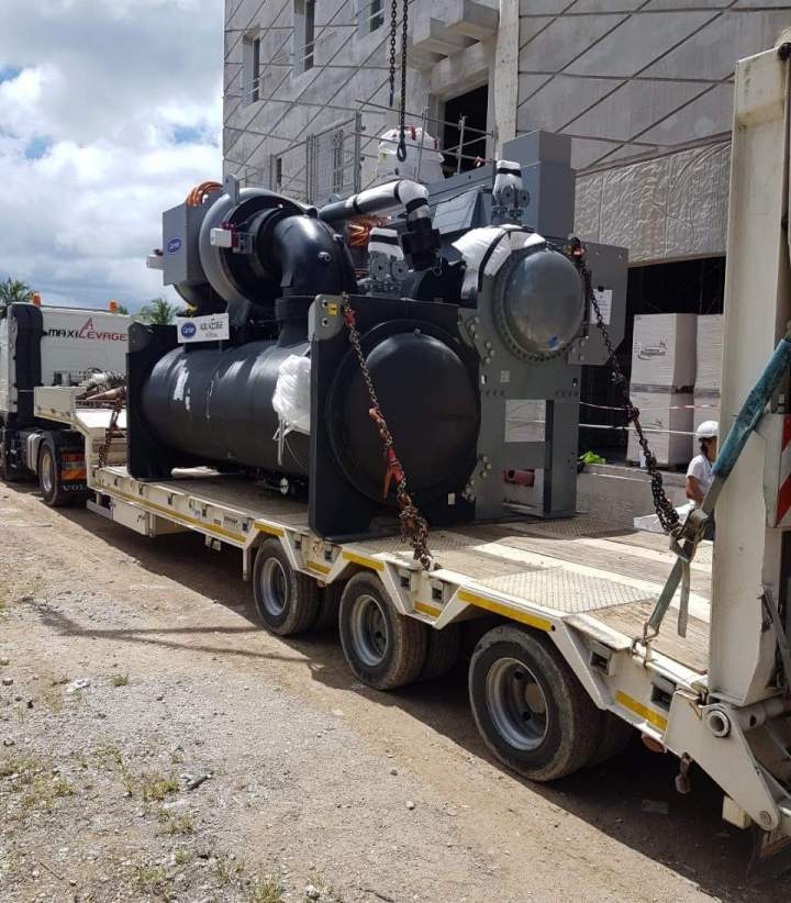 Transport, levage et mise en place d’un groupe froid